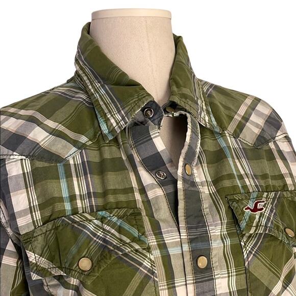 Hollister Green Plaid Shirt | Size M - Picture 2 of 3